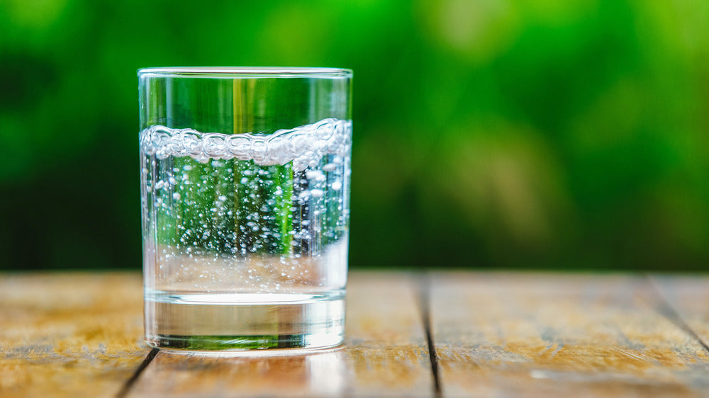 Does Flavored or Sparkling Water Cause Weight Gain?